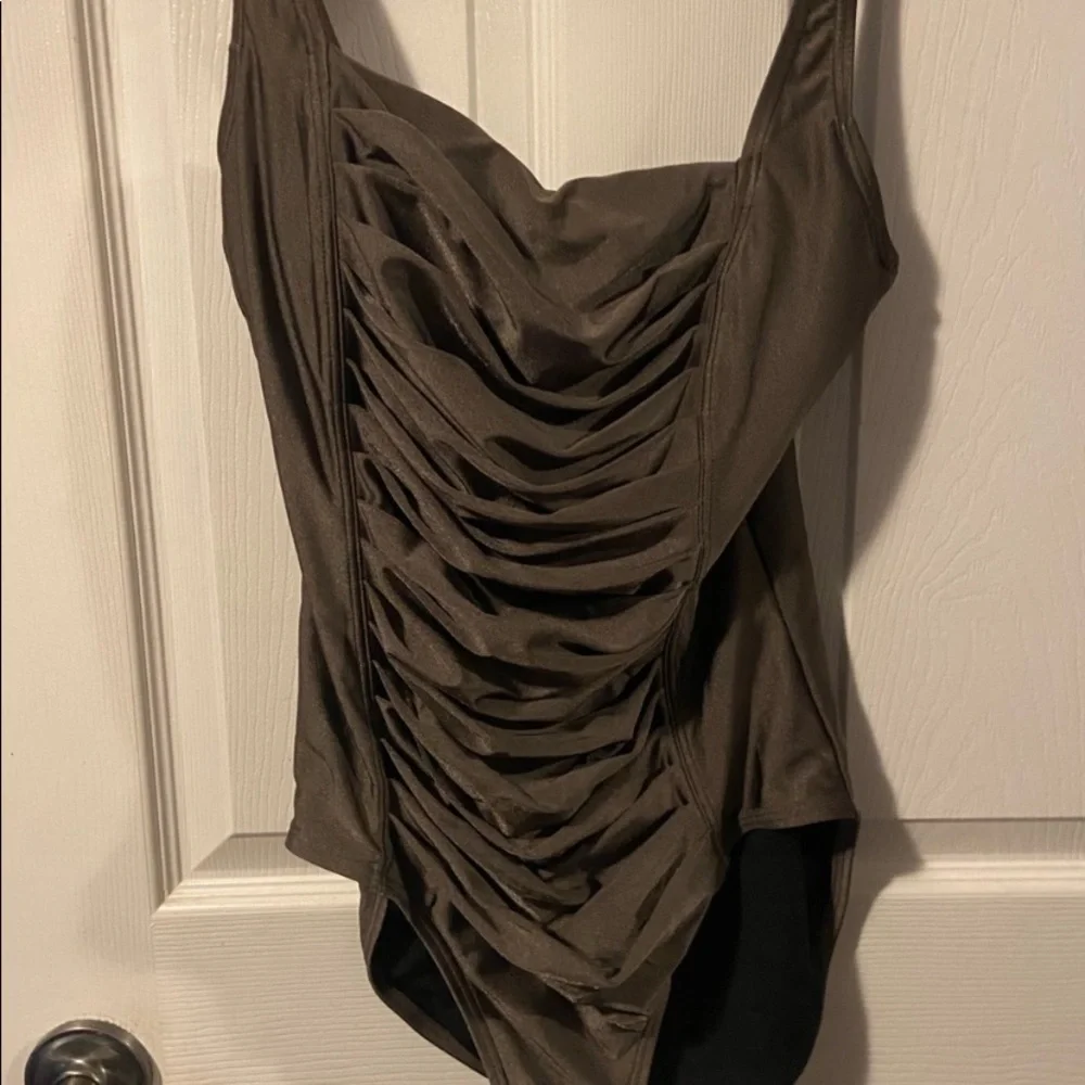 Calvin Klein Pleated One-Piece Swimsuit UV Protection - Picture 5 of 8